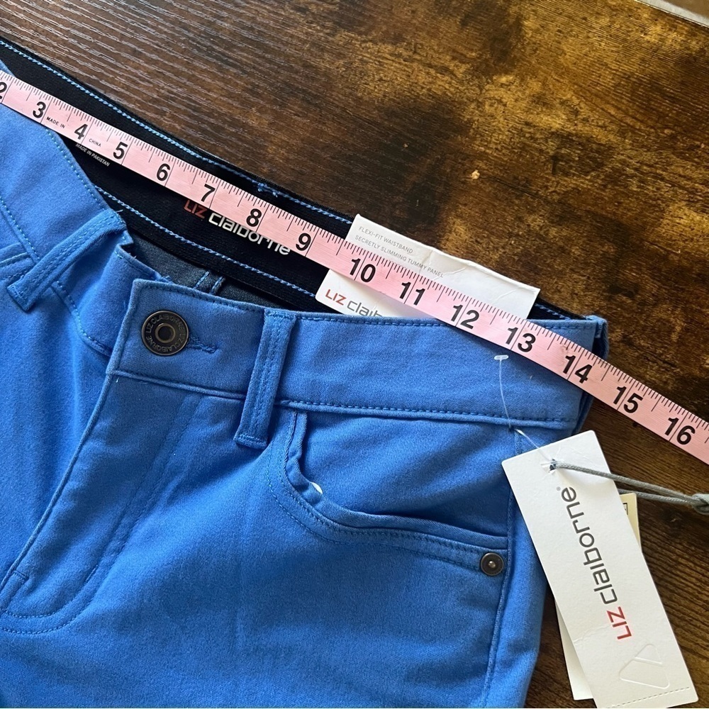 Liz Claiborne Sara Crop Pants Size 4 Signature Blue Mid Rise Slimming Stretch - Picture 6 of 11